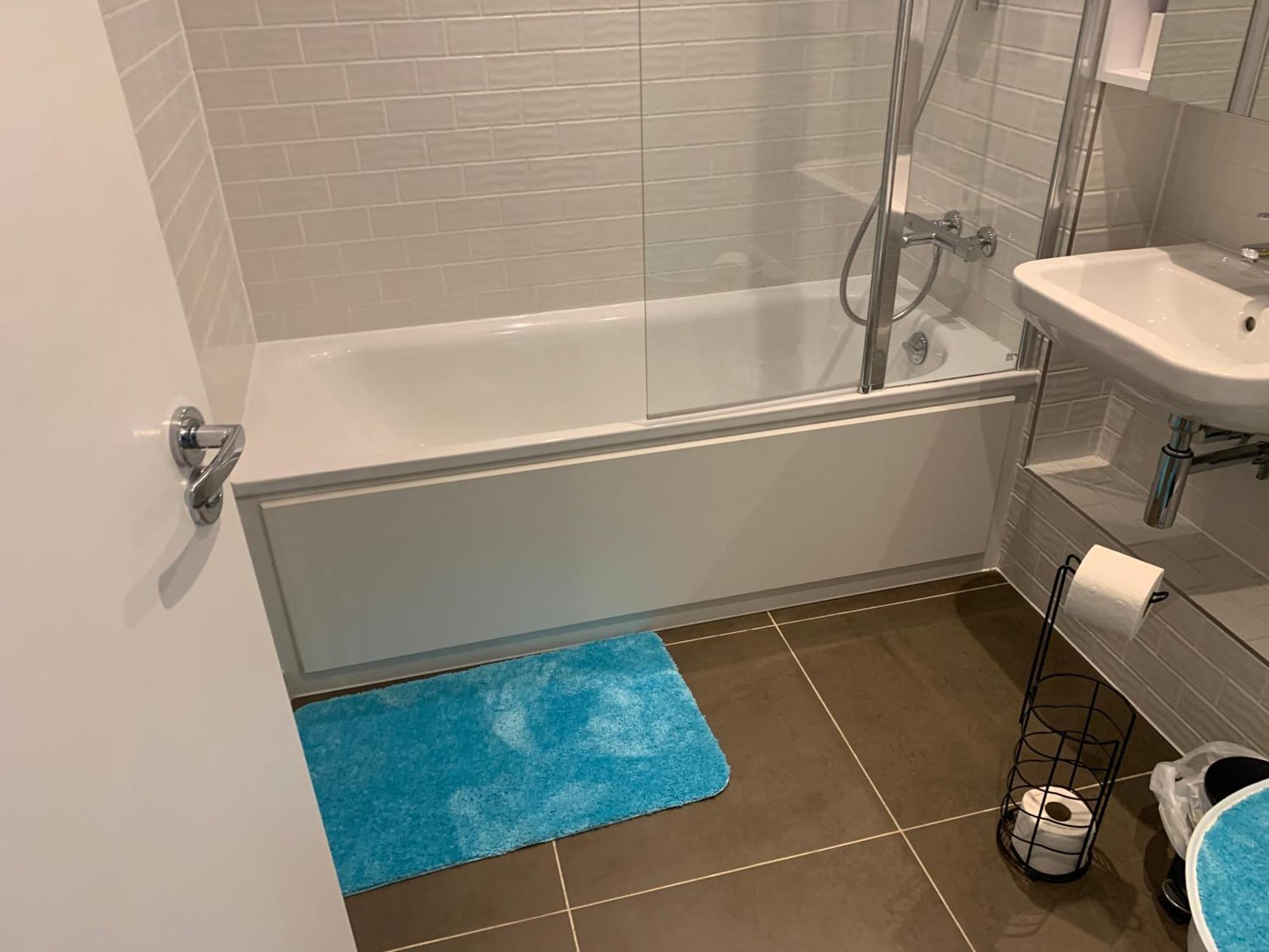 לונדון 2 Bedroom 2 Bath 1 Ensuite In Roya Asenal Beautiful Views & Parking מראה חיצוני תמונה